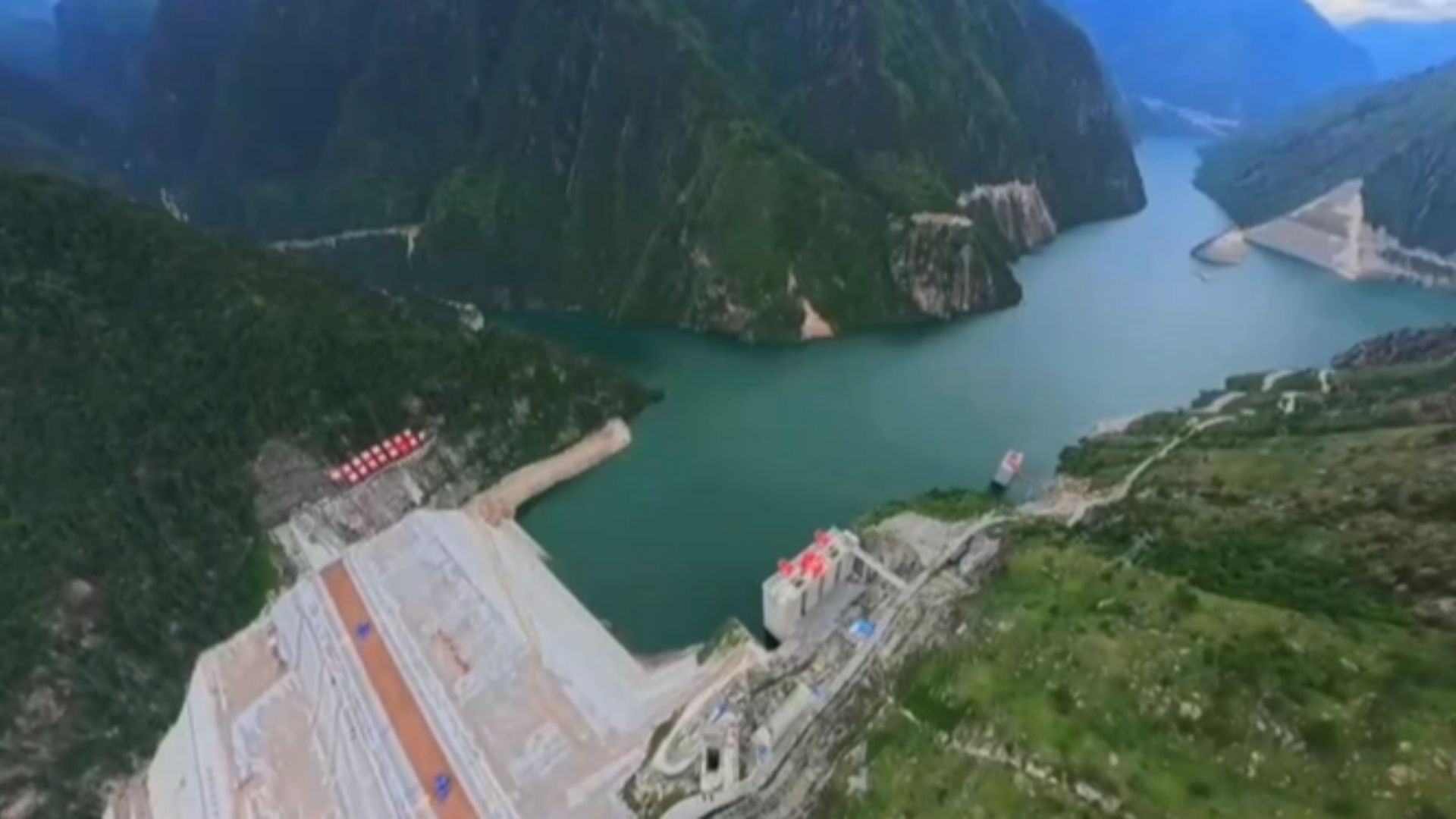 World’s tallest dam puts three units online, delivers 500 million kWh of clean power