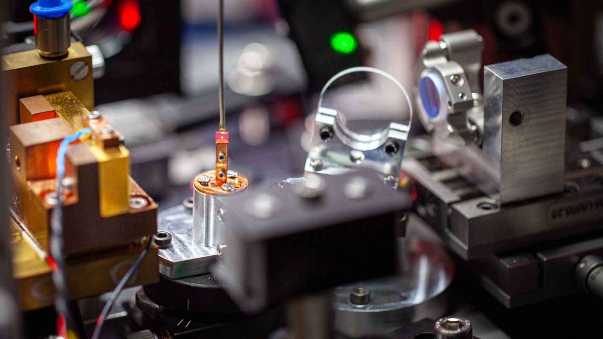 590 times performance boost: Laser-powered quantum sensor hits 100% optical contrast