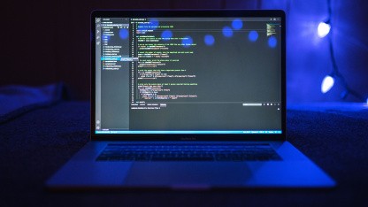 (g+) Vier Coding-Agenten im Testeinsatz: Warum grüne Tests noch keinen guten Code garantieren