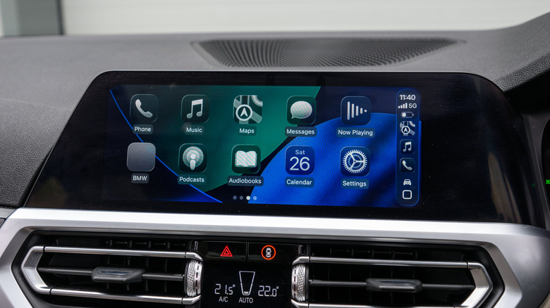 Here’s what you need to know before buying a wireless CarPlay adapter