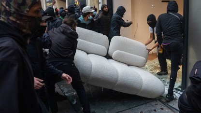 Plünderungen in Frankreich: Vinted löscht Angebote mit Beute