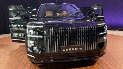Zeekr 9X: Luxus-SUV mit Kino und Range Extender